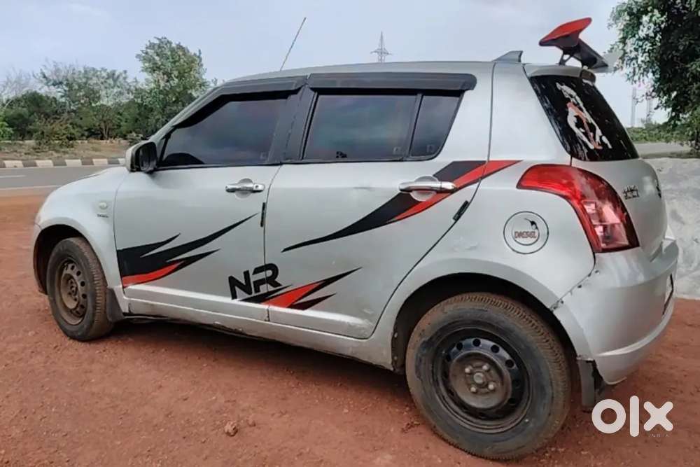 Maruti Suzuki Swift 2010 Diesel 70000 Km Driven