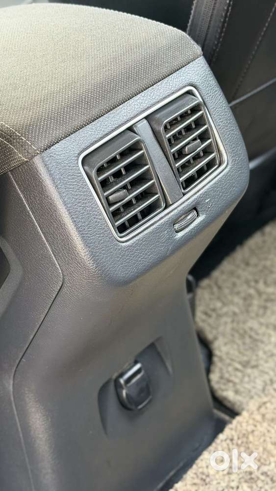 Nissan Magnite 1.0 Xv Premium, 2021, Petrol