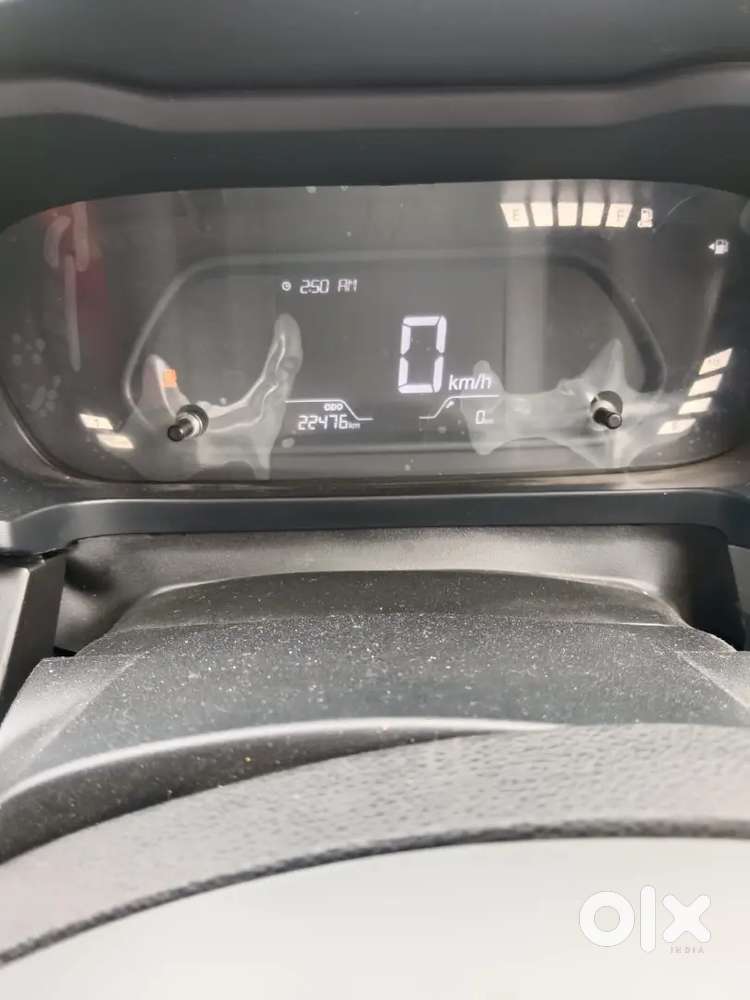 Tata Altroz Xe 2025