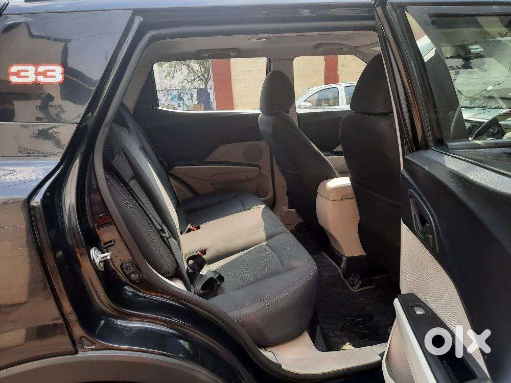 Mahindra Xuv300 W6 Diesel, 2023, Diesel