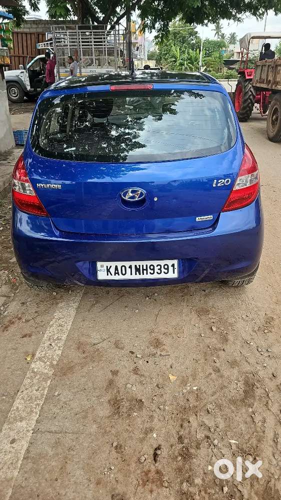 Hyundai I20 2011 Petrol 49000 Km Driven Alloy Wheels New Tyres