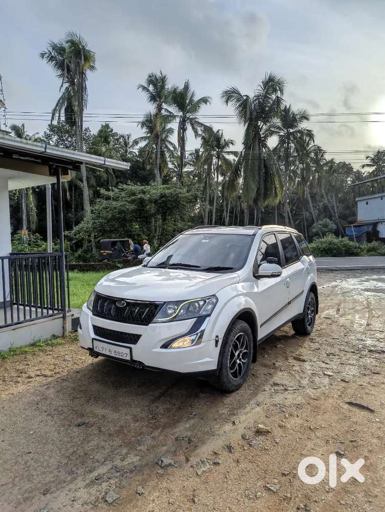 Mahindra Xuv500 2.2 W6 Diesel 2015