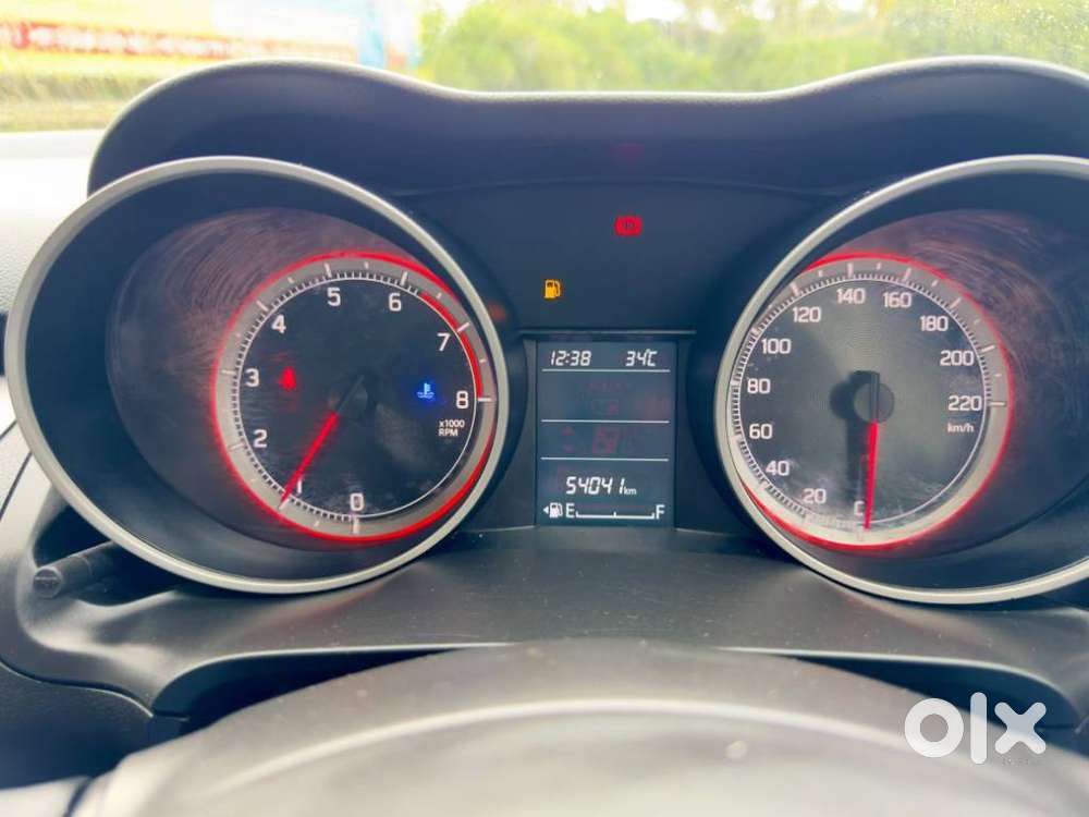 Maruti Suzuki Swift Zxi, 2021, Petrol
