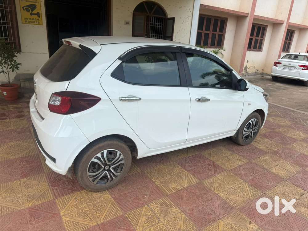 2023 Tata Tiago Petrol Manual Drive