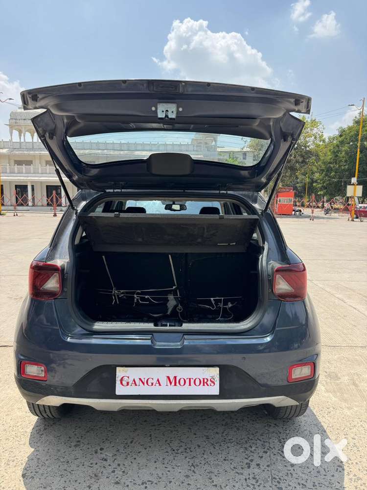 Hyundai Venue Sx (o) Mt 1.5 Diesel, 2019, Diesel