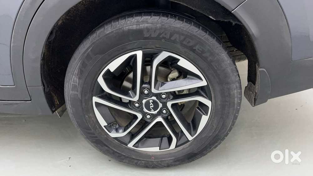 Kia Carens 1.4 Prestige Plus Turbo 7 Str, 2022, Petrol