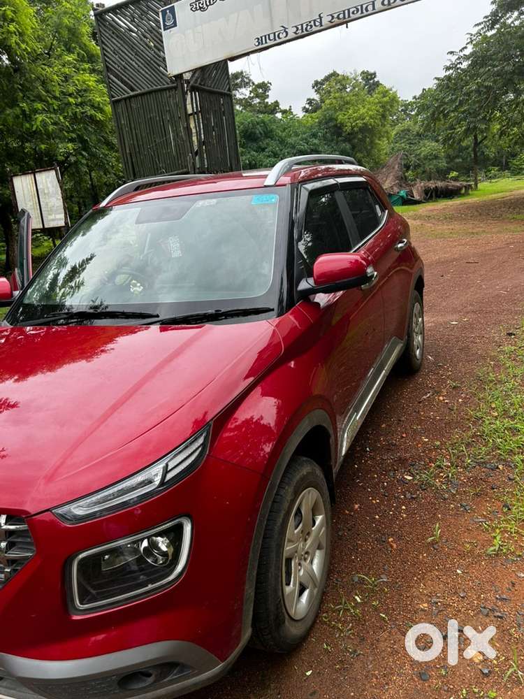 Hyundai Venue 2021 Petrol 35000 Km Driven