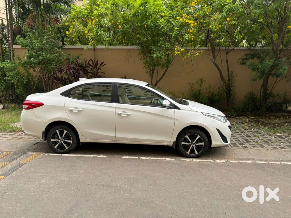 Toyota Yaris Petrol 27200 Km Driven