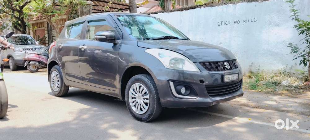 Maruti Suzuki Swift Vxi + Manual, 2017, Petrol