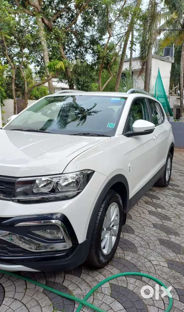 Volkswagen Taigun 2023 Petrol 14000 Km Driven