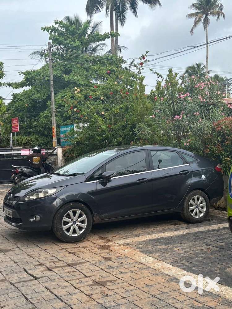 Ford Fiesta Titanium Automatic Car 2012