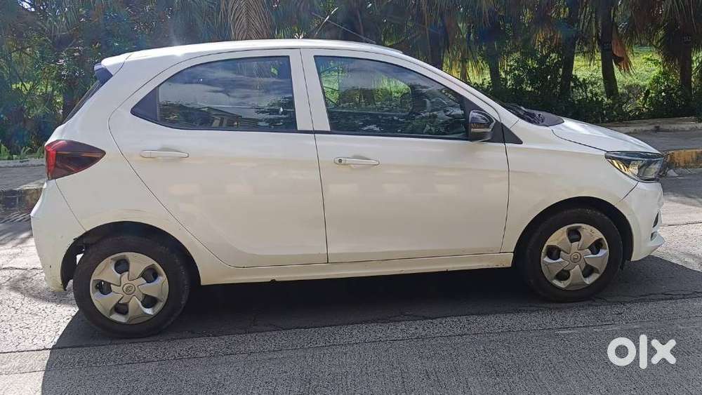 Tata Tiago 1.05 Revotorq Xt, 2022, Petrol