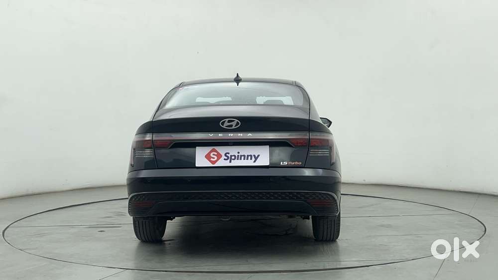 Hyundai Verna 1.5 Sx (o) Turbo Petrol Dct, 2023, Petrol