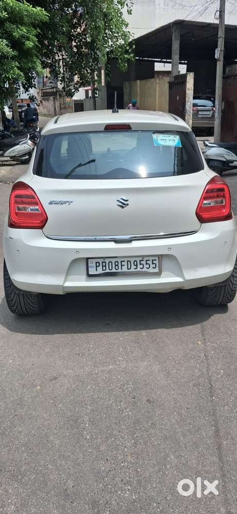 Maruti Suzuki Swift Petrol 2023