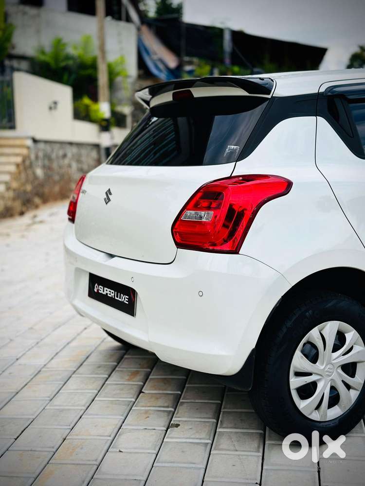 Maruti Suzuki Swift Vvt Vxi, 2022, Petrol