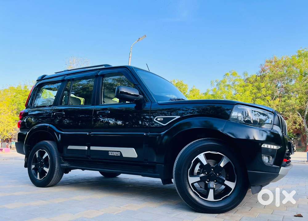 Mahindra Scorpio Classic 2.2 S 11 Mt 7 Cc, 2025, Diesel
