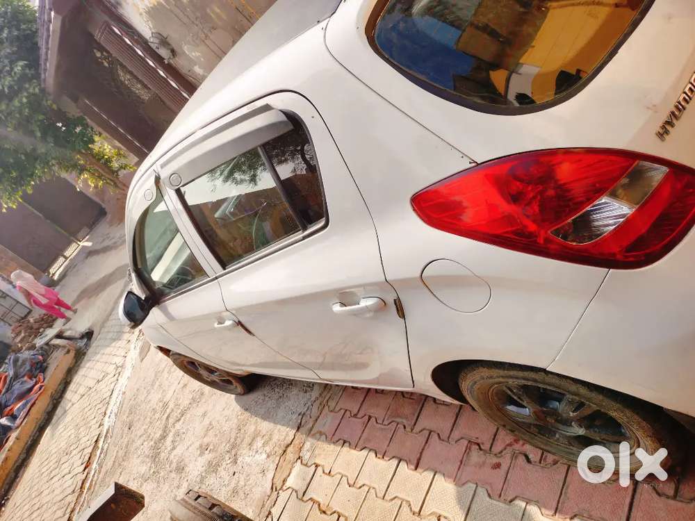 Hyundai New I20 2012 Cng & Hybrids 137000 Km Driven