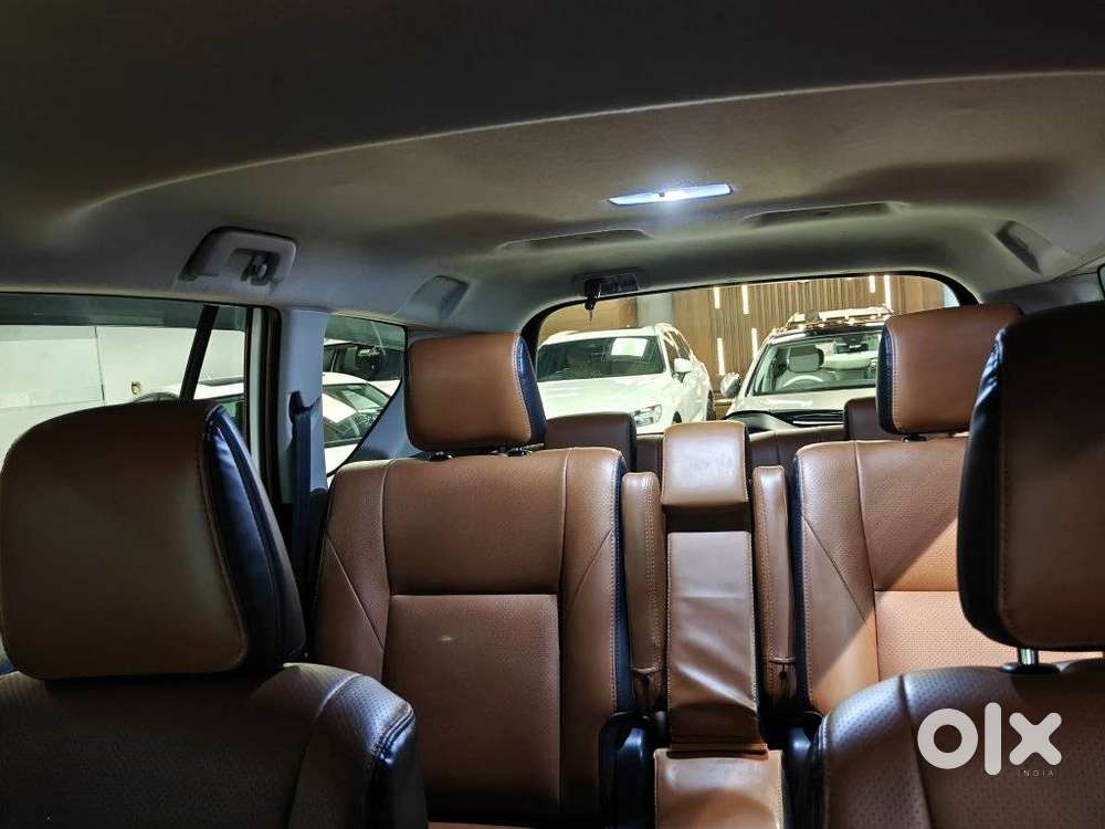 Toyota Innova Crysta 2.4 G Plus Mt 7 Str, 2024, Diesel