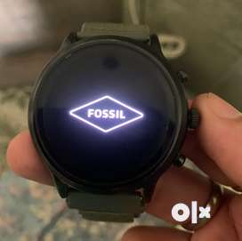 Fossil smartwatch online olx