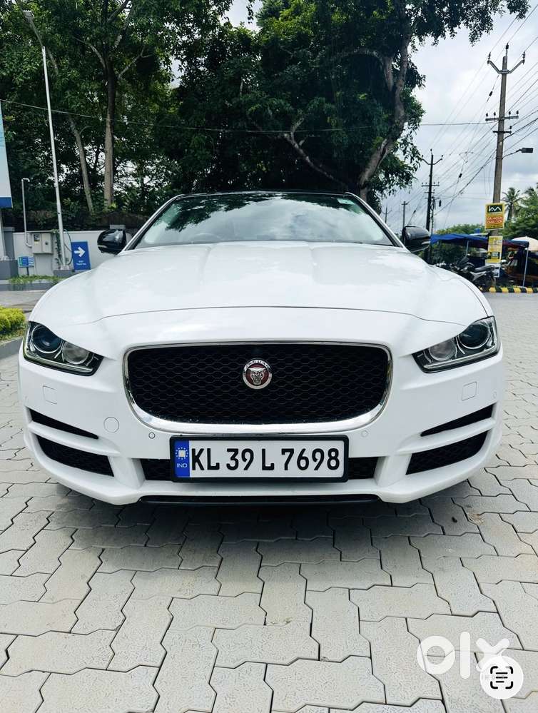 Jaguar Xe Portfolio, 2017, Diesel