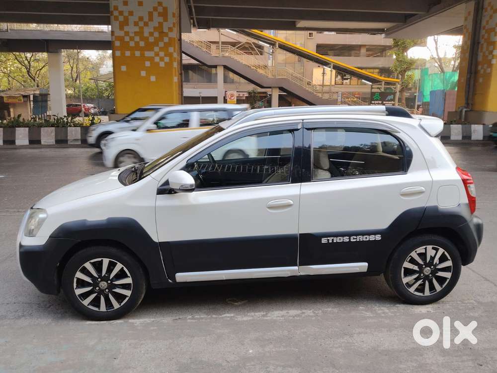 Toyota Etios Cross 1.2l G, 2015, Petrol
