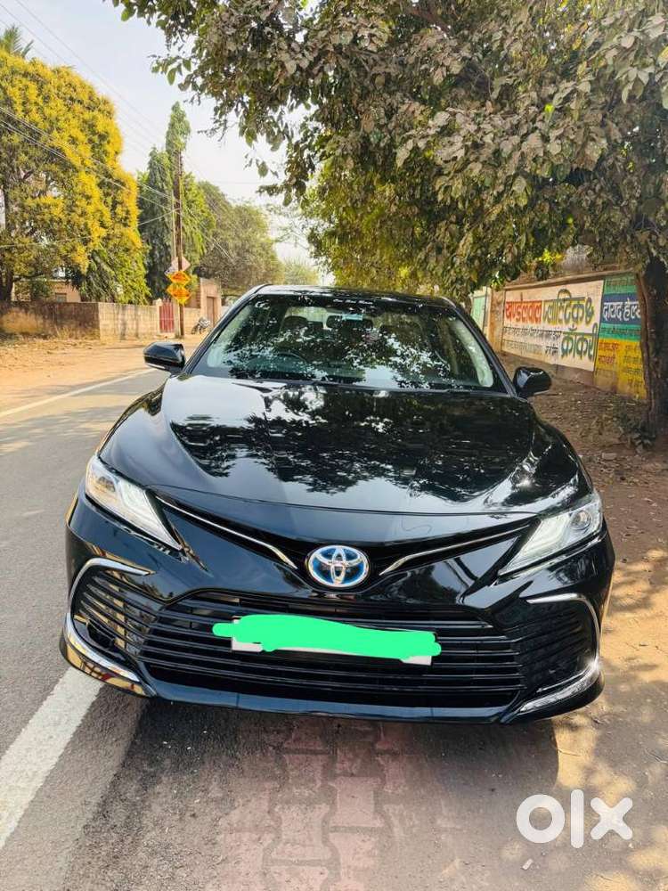 Toyota Camry Hybrid, 2023, Petrol