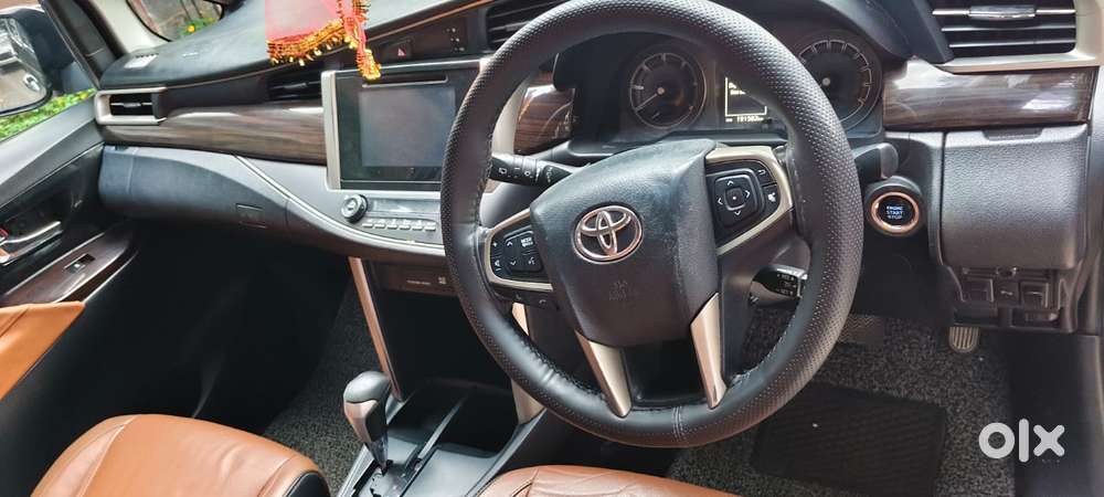 Toyota Innova Crysta 2.8z Automatic, 2016, Diesel