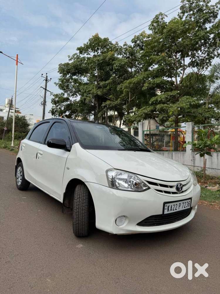 Toyota Etios Liva 2011-2012 G, 2012, Petrol