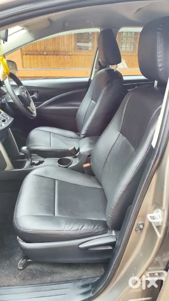Toyota Innova Crysta 2016