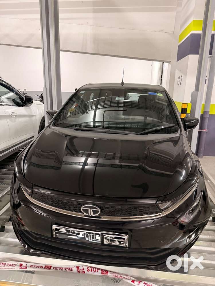 Tata Altroz Dark Edition- Well Maintained