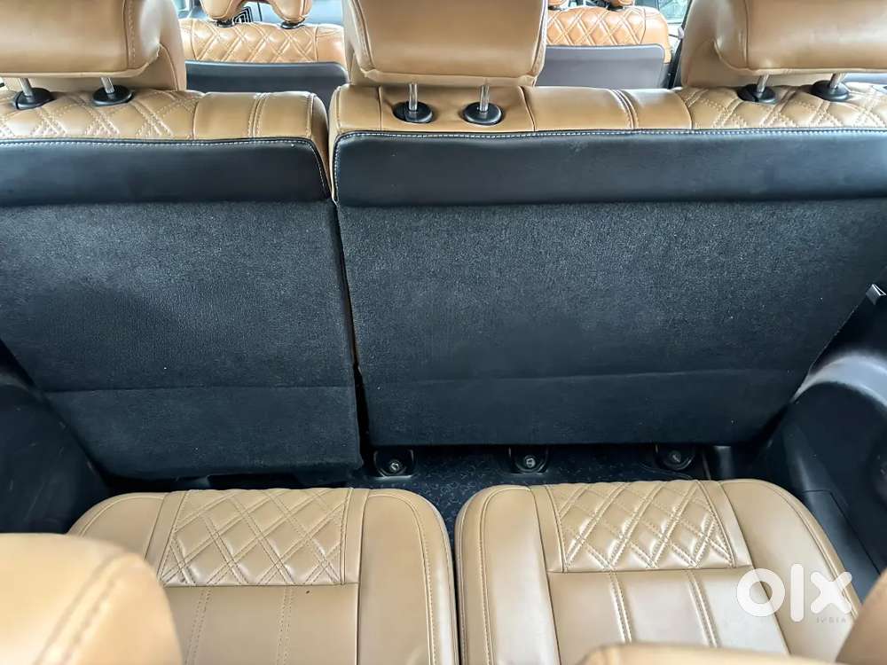 Mahindra Xuv500 W11 At Topend Sunroof 2018 Model Single Owner