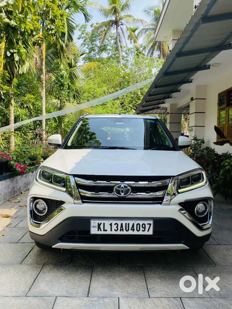 Toyota Urban Cruiser 2022 Petrol Well Maintained