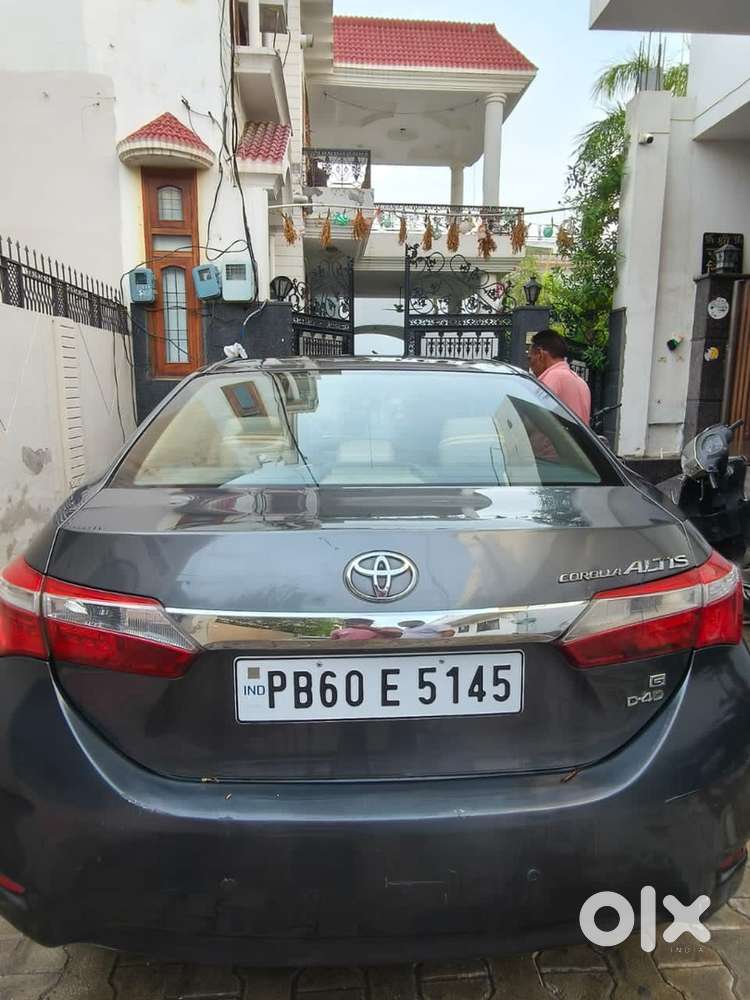 Toyota Corolla Altis 2015