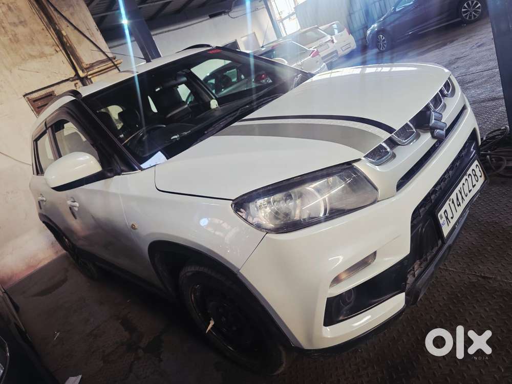 Maruti Suzuki Brezza Zdi+ Dual Tone, 2017, Diesel