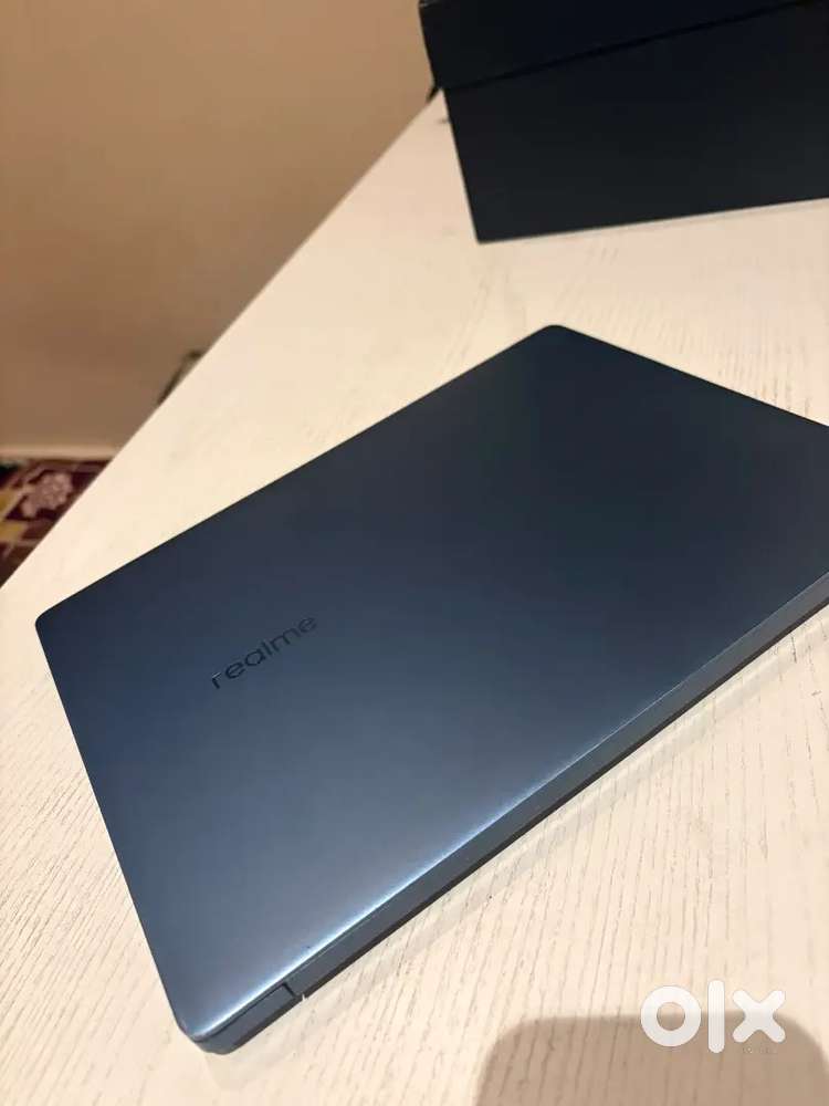 Realme i5 slim book