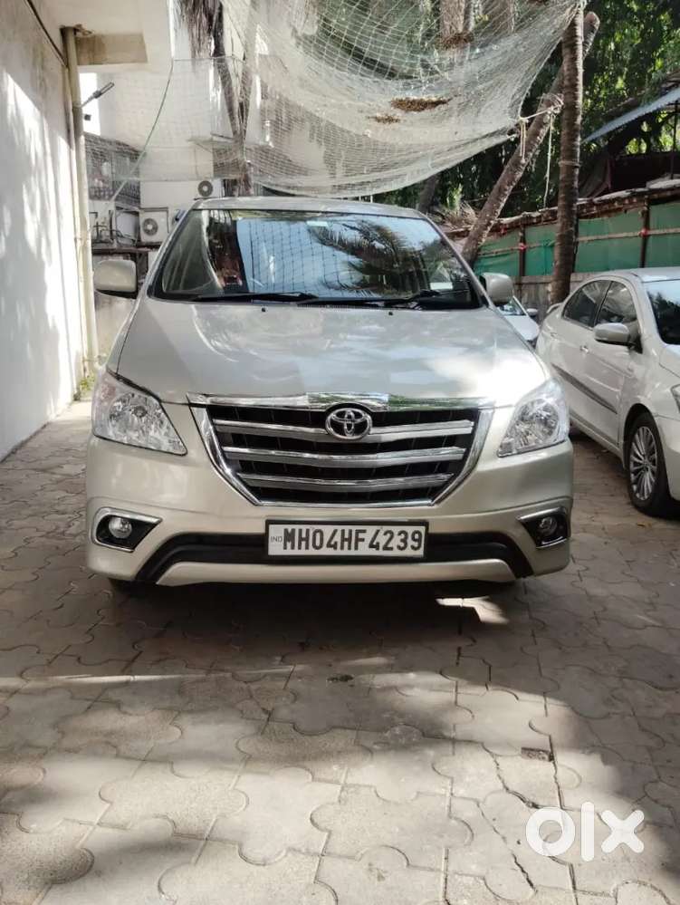 Toyota Innova 2016