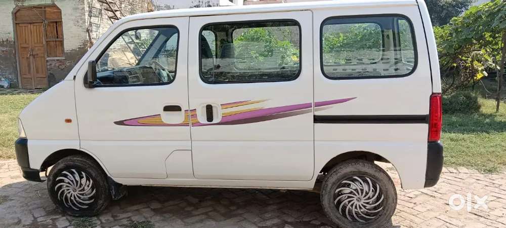 Maruti Suzuki Eeco 2015
