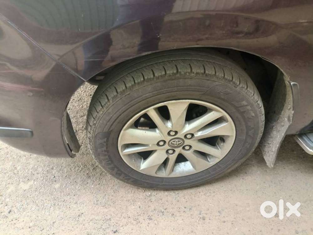 Toyota Innova Crysta 2.4 V, 2017, Diesel