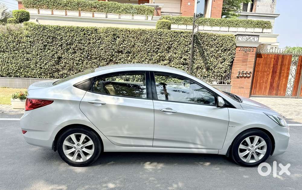 Hyundai Fluidic Verna 1.6 Vtvt Sx, 2012, Petrol