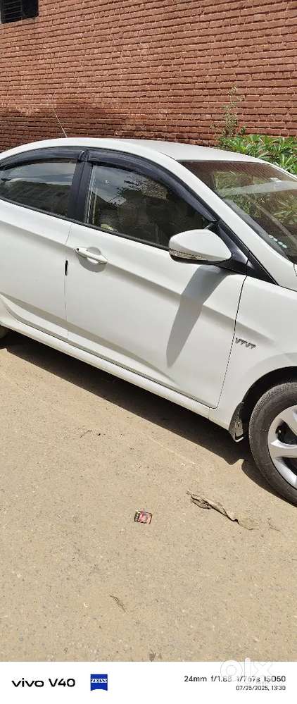 Hyundai Verna 2012 Petrol Well Maintained