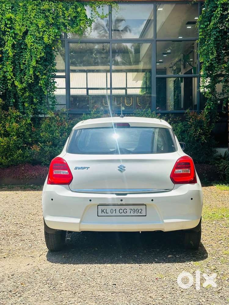 Maruti Suzuki Swift Lxi Optional-o, 2018, Petrol