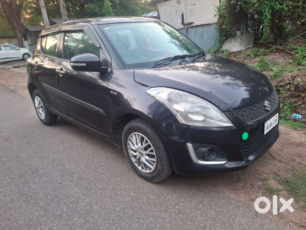 Maruti Suzuki Swift Vxi 1.2 Abs Bs-iv, 2015, Petrol
