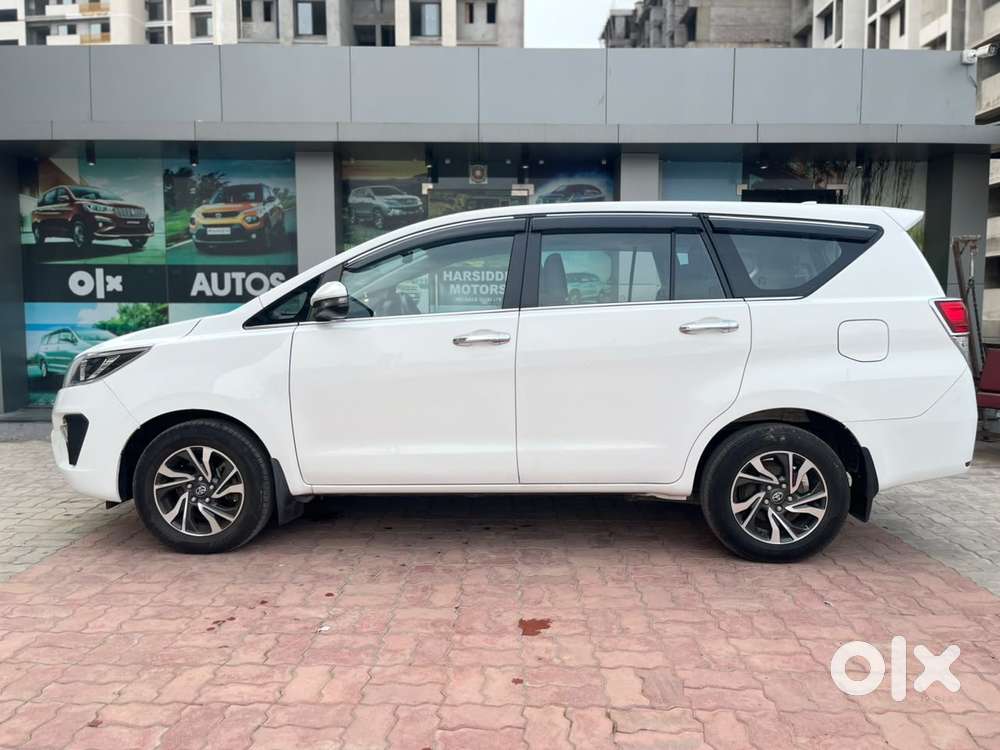 Toyota Innova Crysta 2.4 G Mt, 2021, Diesel