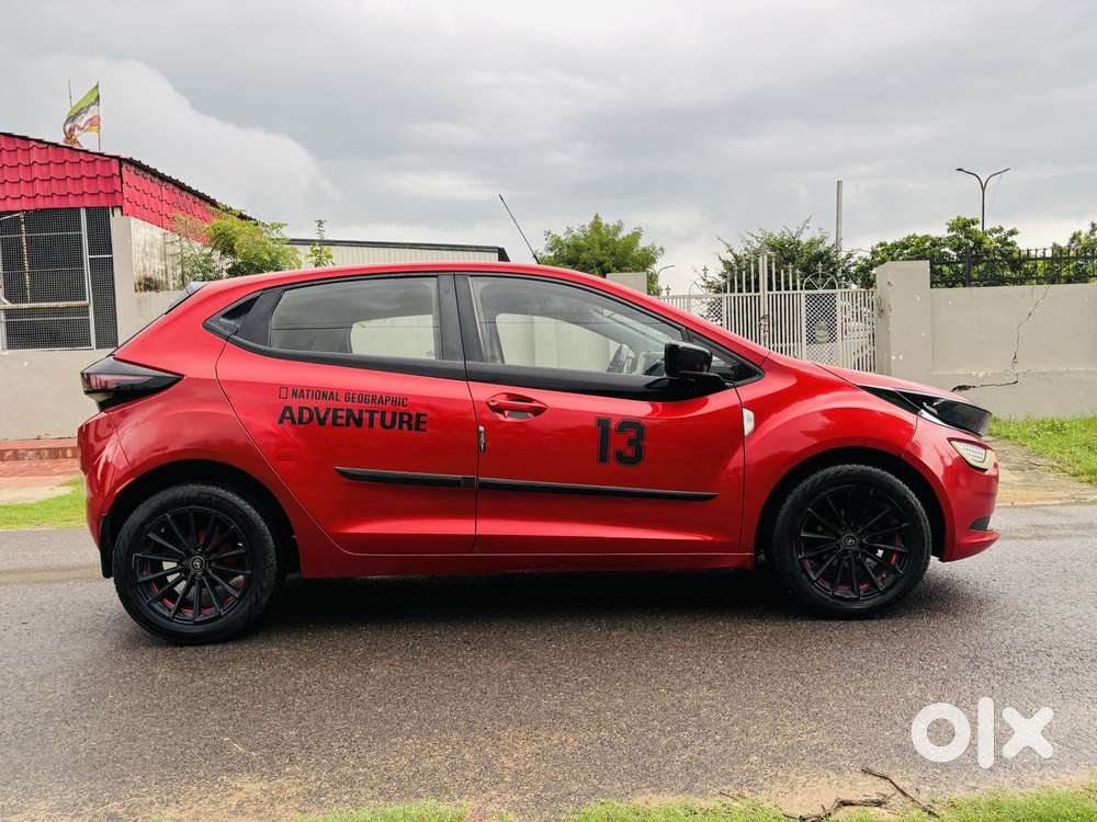 Tata Altroz 1.2 Xe, 2020, Petrol