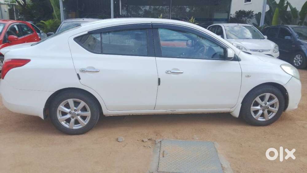 Nissan Sunny Xv, 2014, Petrol