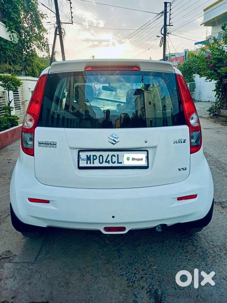 Maruti Suzuki Ritz Vxi, 2013, Petrol