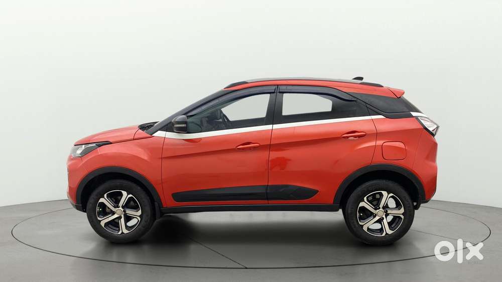 Tata Nexon 1.2 Revotron Xza Plus Premium, 2022, Petrol