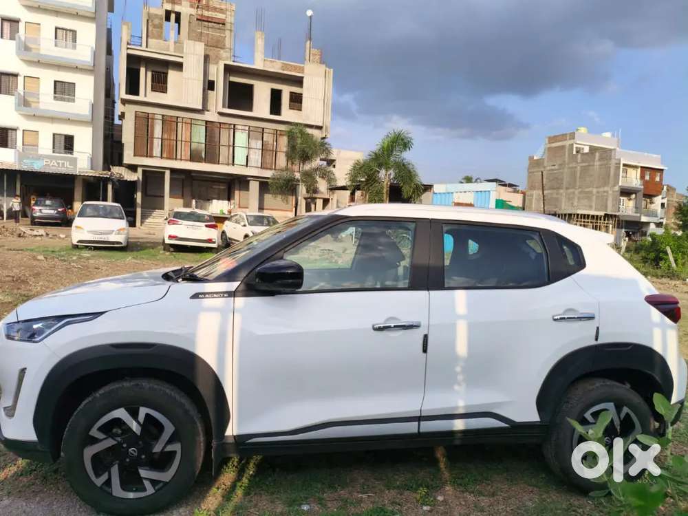 Nissan Magnite 2024 Petrol Well Maintained