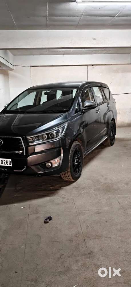 Toyota Innova Crysta [2020-ongoing] 2.4 Vx 7 Str, 2016, Diesel