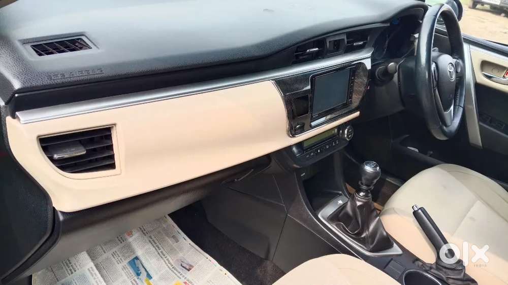 Toyota Corolla Altis 2016